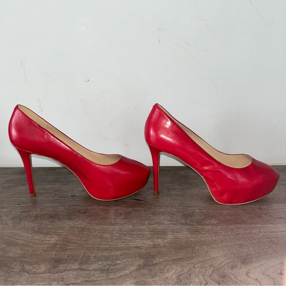 Ladies Nine West Red Patent Leather Stilettos - Picture 4 of 11